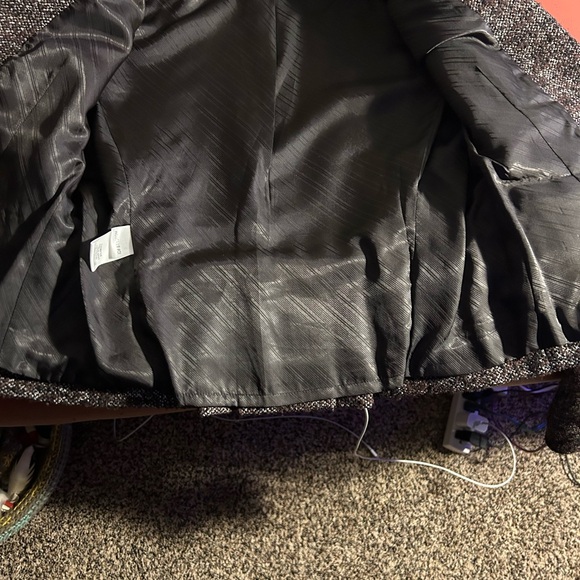 BCBG MaxAzaria jacket - Picture 4 of 7